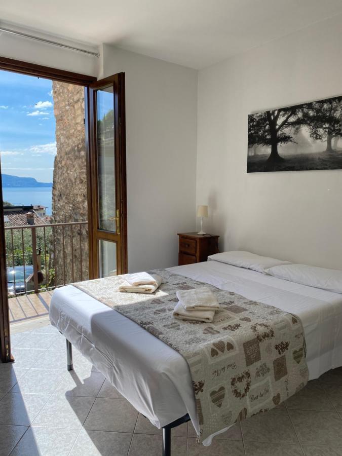 Agora' Home Gardone Riviera Exteriör bild